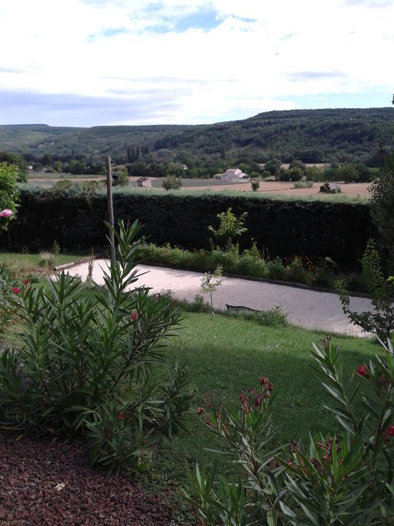 Bed and Breakfast Le Chateau Des Estubiers à Sérignan-du-Comtat Extérieur photo