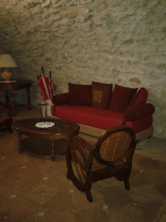 Bed and Breakfast Le Chateau Des Estubiers à Sérignan-du-Comtat Extérieur photo